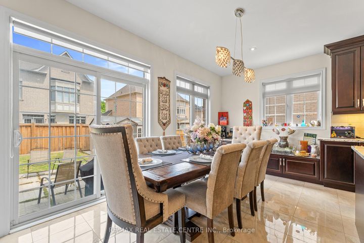 Photo 14 at 1 Astrantia Way, Credit Valley, Brampton