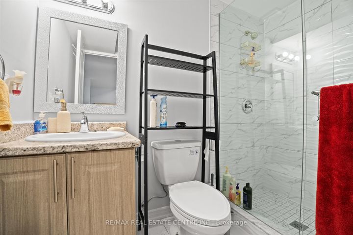 Photo 27 at 1 Astrantia Way, Credit Valley, Brampton
