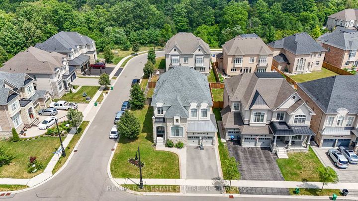 Photo 38 at 1 Astrantia Way, Credit Valley, Brampton