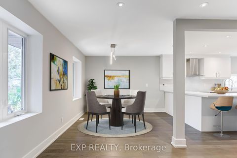 Photo 3 at 18 Innisdale Drive, Maryvale, Toronto