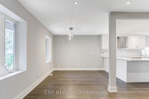Photo 8 at 18 Innisdale Drive, Maryvale, Toronto
