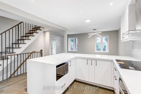 Photo 12 at 18 Innisdale Drive, Maryvale, Toronto