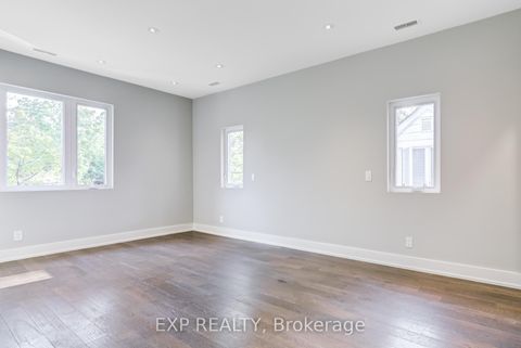 Photo 13 at 18 Innisdale Drive, Maryvale, Toronto