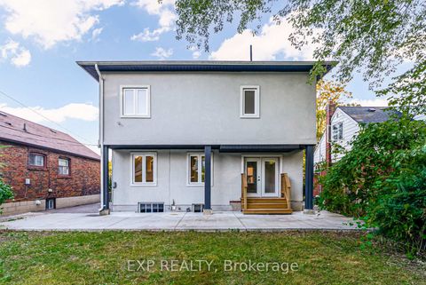 Photo 23 at 18 Innisdale Drive, Maryvale, Toronto