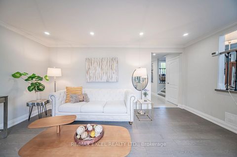 Photo 8 at 106 Alexmuir Boulevard, Agincourt North, Toronto