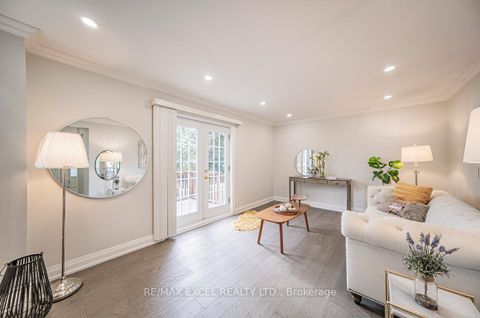 Photo 9 at 106 Alexmuir Boulevard, Agincourt North, Toronto