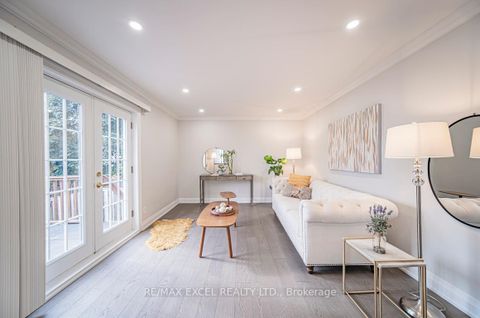 Photo 11 at 106 Alexmuir Boulevard, Agincourt North, Toronto