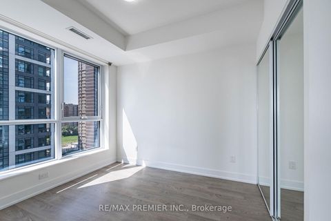 Photo 16 at 1029 - 5 Mabelle Avenue, City Centre West, Toronto