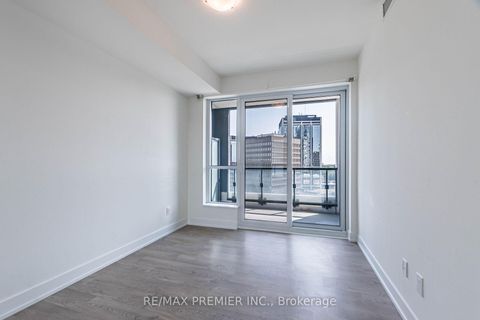 Photo 18 at 1029 - 5 Mabelle Avenue, City Centre West, Toronto
