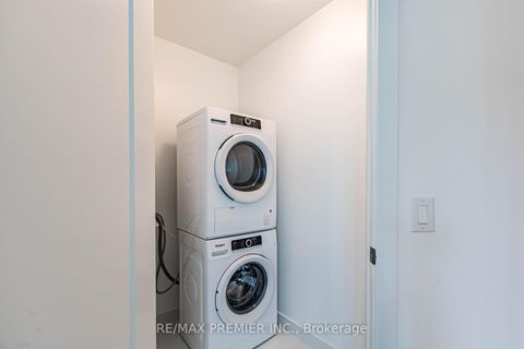 Photo 21 at 1029 - 5 Mabelle Avenue, City Centre West, Toronto
