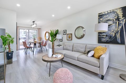 Photo 2 at 150 Vauxhall Drive, Dorset Park, Toronto