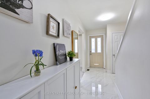 Photo 8 at 150 Vauxhall Drive, Dorset Park, Toronto