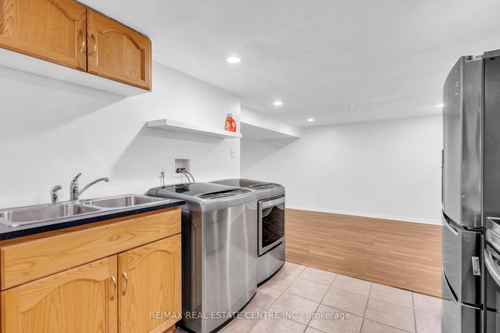 Photo 18 at 741 Mullin Way, Appleby, Burlington
