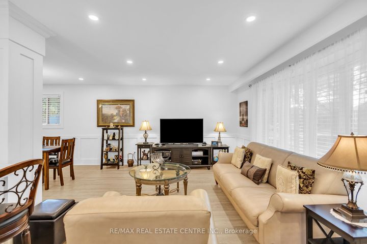 Photo 34 at 741 Mullin Way, Appleby, Burlington