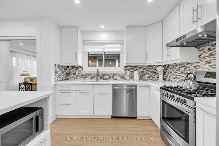 Photo 35 at 741 Mullin Way, Appleby, Burlington