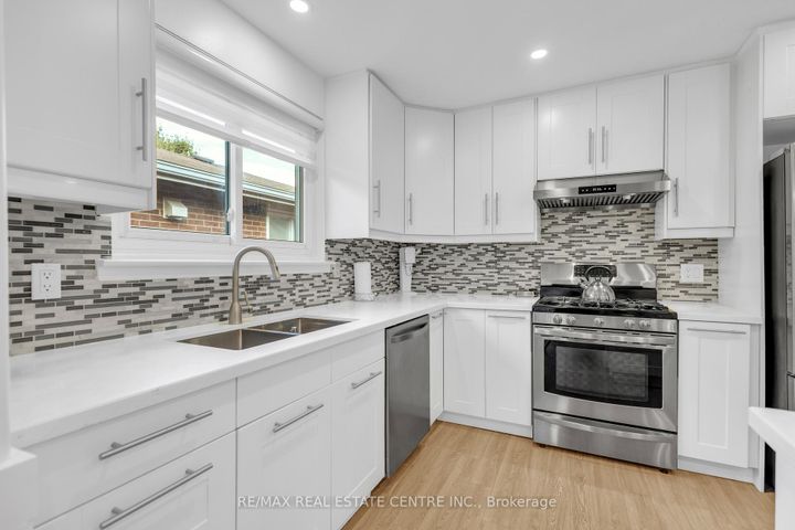Photo 43 at 741 Mullin Way, Appleby, Burlington
