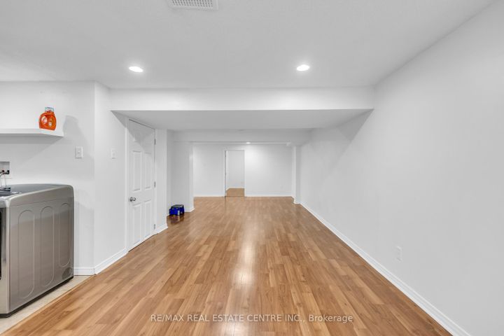 Photo 46 at 741 Mullin Way, Appleby, Burlington
