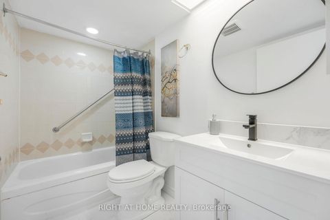 Photo 10 at 707 - 2466 Eglinton Avenue E, Eglinton East, Toronto