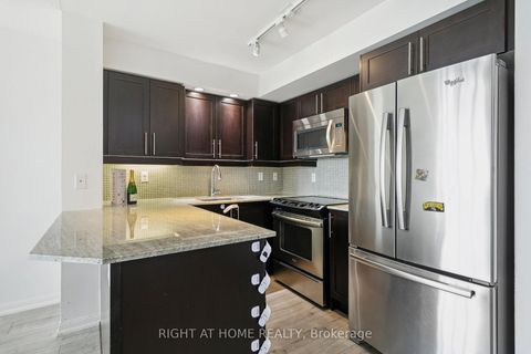 Photo 2 at 525 - 85 East Liberty Street, Niagara, Toronto