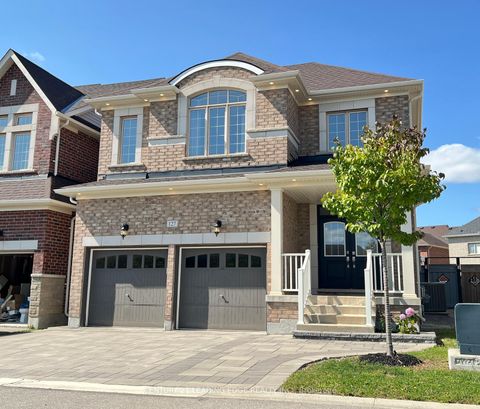 Photo 1 at 127 Warren McBride Crescent, Rural Aurora, Aurora