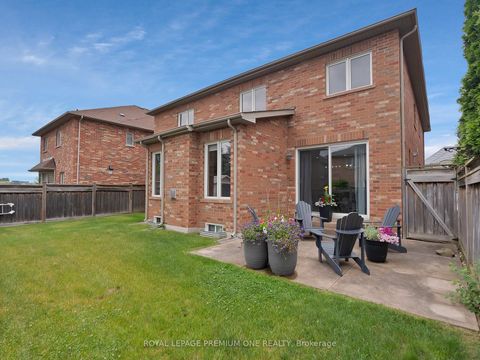 Photo 14 at 163 Tonner Crescent, Bayview Northeast, Aurora