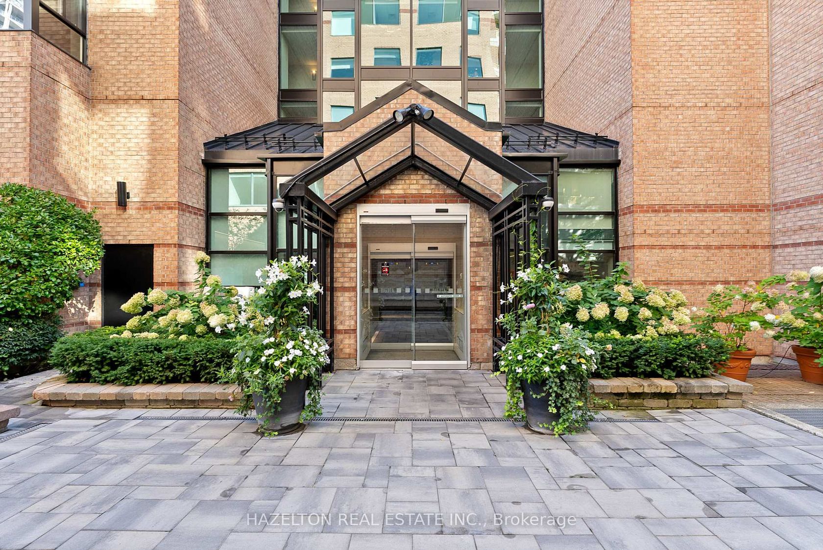 211 - 225 Davenport Road, Annex, Toronto 