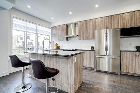Photo 13 at 165 Salterton Circle, Rural Vaughan, Vaughan