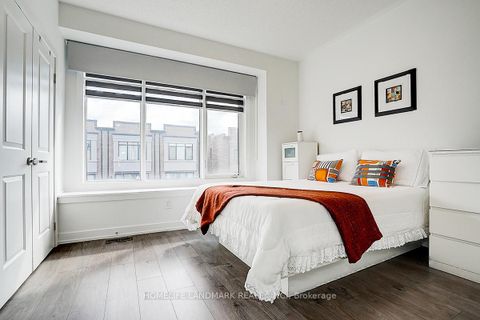Photo 22 at 165 Salterton Circle, Rural Vaughan, Vaughan