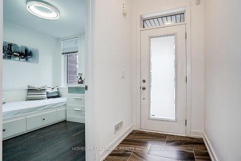 Photo 37 at 165 Salterton Circle, Rural Vaughan, Vaughan