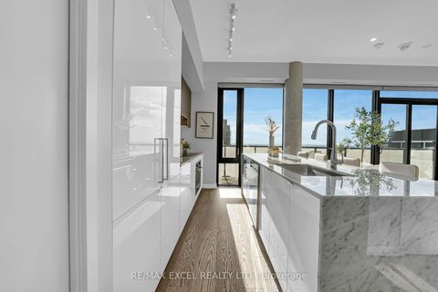 Photo 6 at PH01 - 161 Roehampton Avenue, Mount Pleasant West, Toronto