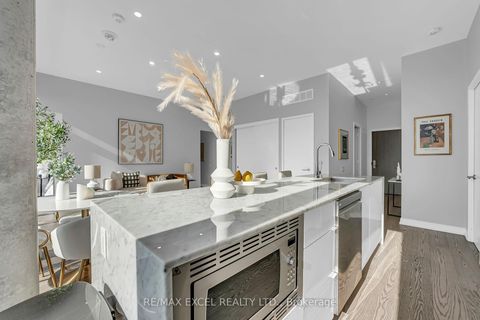 Photo 9 at PH01 - 161 Roehampton Avenue, Mount Pleasant West, Toronto