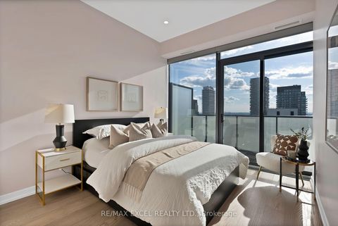 Photo 12 at PH01 - 161 Roehampton Avenue, Mount Pleasant West, Toronto