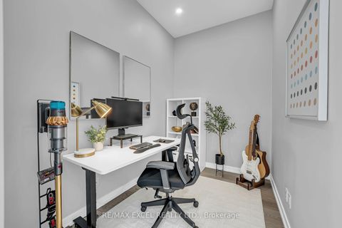 Photo 19 at PH01 - 161 Roehampton Avenue, Mount Pleasant West, Toronto