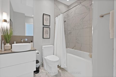 Photo 20 at PH01 - 161 Roehampton Avenue, Mount Pleasant West, Toronto
