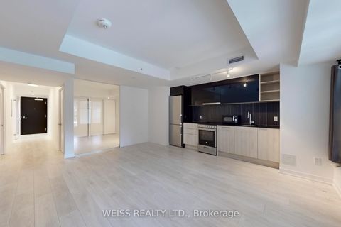 Photo 12 at 221 - 31 Tippett Road, Clanton Park, Toronto