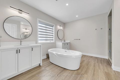 Photo 35 at 131 Lady Jessica Drive, Patterson, Vaughan