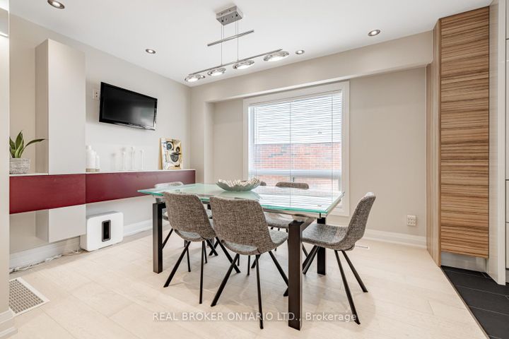 Photo 4 at 57 Glenmanor Way, Yorkhill, Vaughan