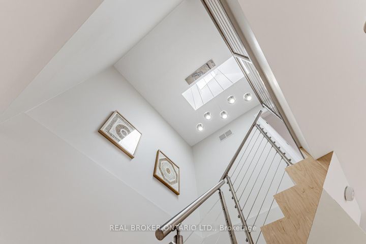 Photo 18 at 57 Glenmanor Way, Yorkhill, Vaughan