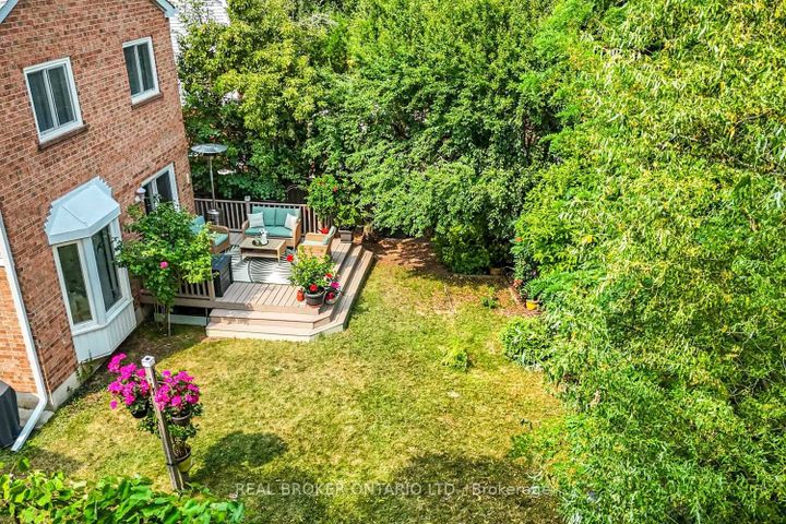 Photo 36 at 57 Glenmanor Way, Yorkhill, Vaughan