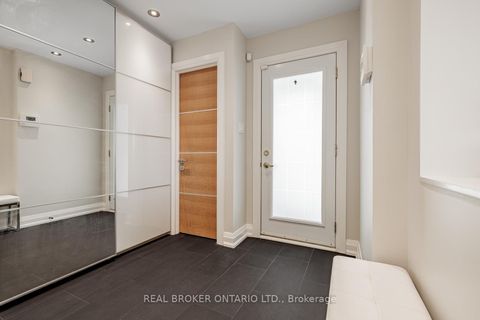 Photo 2 at 57 Glenmanor Way, Yorkhill, Vaughan
