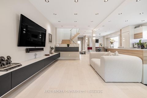 Photo 16 at 57 Glenmanor Way, Yorkhill, Vaughan