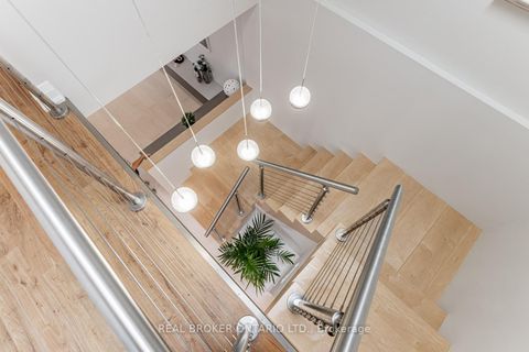 Photo 19 at 57 Glenmanor Way, Yorkhill, Vaughan