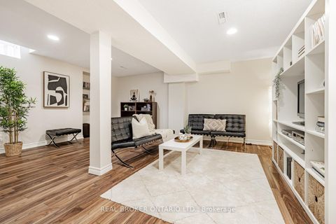 Photo 28 at 57 Glenmanor Way, Yorkhill, Vaughan