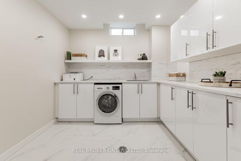 Photo 30 at 57 Glenmanor Way, Yorkhill, Vaughan