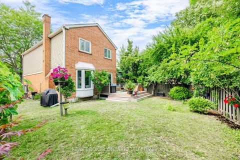 Photo 32 at 57 Glenmanor Way, Yorkhill, Vaughan