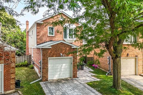 Photo 34 at 57 Glenmanor Way, Yorkhill, Vaughan