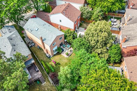 Photo 37 at 57 Glenmanor Way, Yorkhill, Vaughan