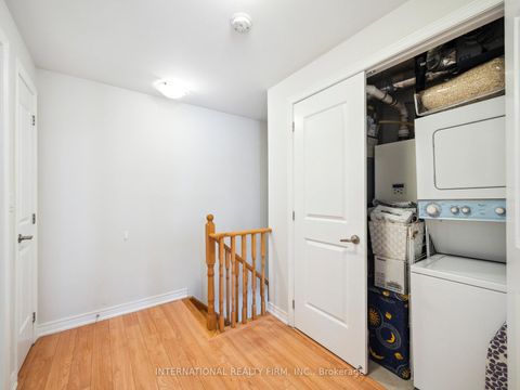 Photo 11 at 14 - 9621 Jane Street, Maple, Vaughan
