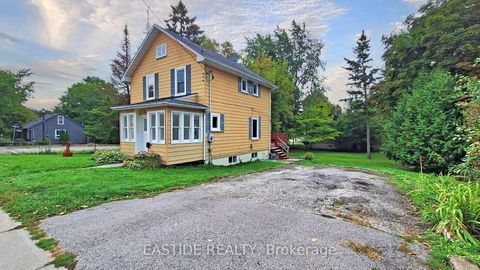 Photo 4 at 334 Andrew Street, Central Newmarket, Newmarket Photo 4 at 334 Andrew Street, Central Newmarket, Newmarket