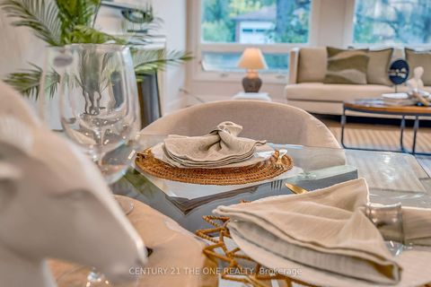 Photo 12 at 225 Maxome Avenue, Newtonbrook East, Toronto